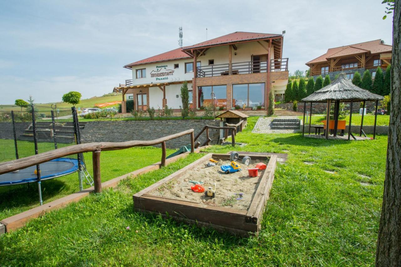 Horizont Panzio Bed and Breakfast Odorheiu Secuiesc Buitenkant foto